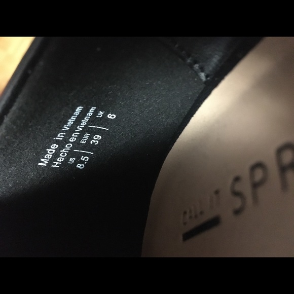 Call It Spring Round Toe Heels - Black - Picture 5 of 6